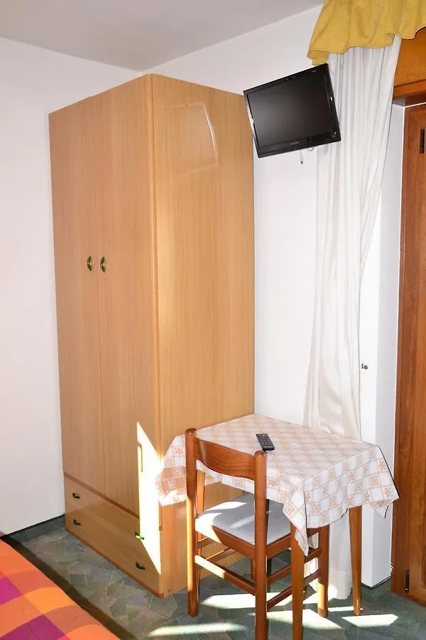 Albergo Alpino 法尔西德